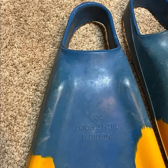 Churchill Makapuu Floating Fins - Picture 4 of 13